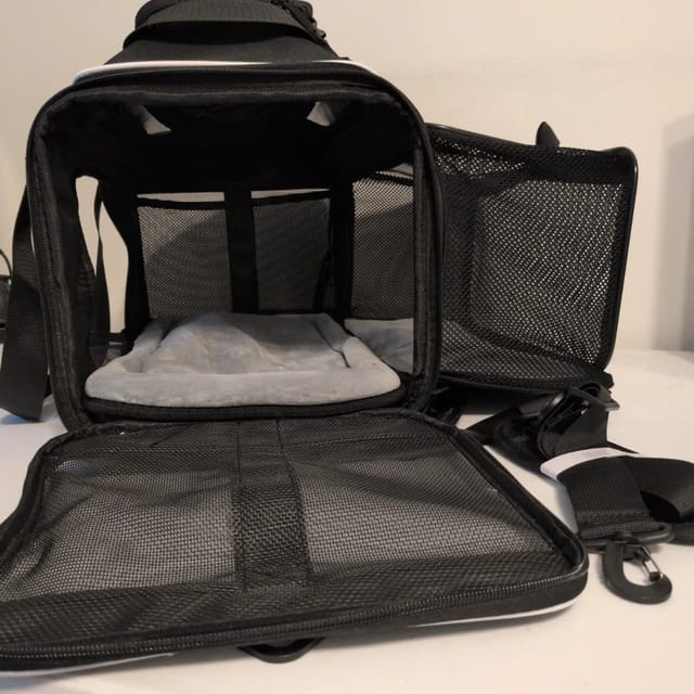 Pet Carrier Bag — photo 4 of 4