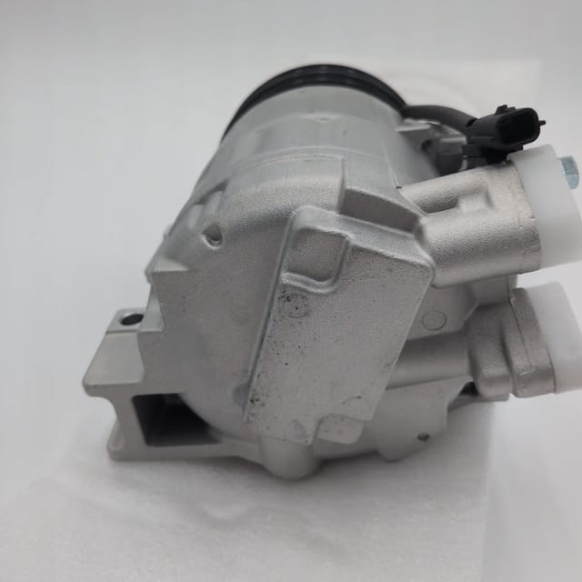 AC Compressor: 2007-2012 Nissan Altima 2007-2012 Nissan Sentra — photo 4 of 5