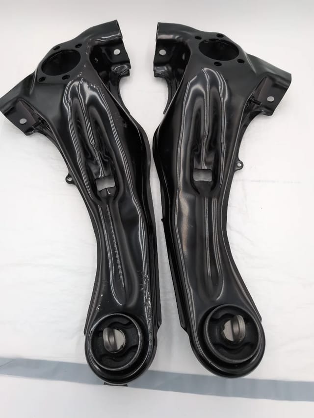 Jeep Compass 2007-2016 Patriot 2007-2017 Rear Trailing Arm Pair Left Right — photo 2 of 7