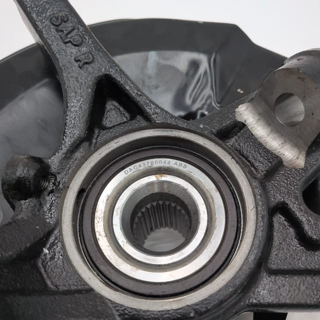 Honda Civic 2012-2015 Front Right Wheel Hub Steering Knuckle Assembly 51211-TR3-Y00 — photo 3 of 6