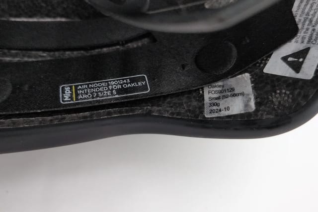 Oakley ARO7 Bike Helmet Small 52-56cm Matte Black Mips - No Visor — photo 7 of 7