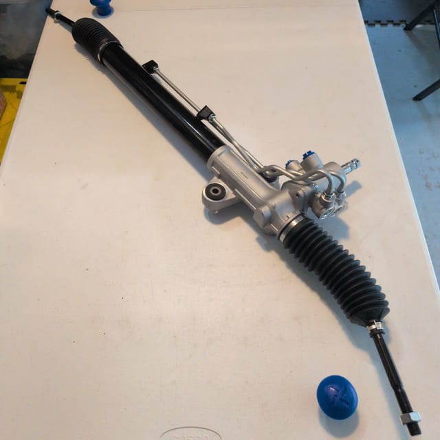 Acura MDX 2001-2002 Hydraulic Power Steering Rack and Pinion Assembly 26-2714 — photo 1 of 8