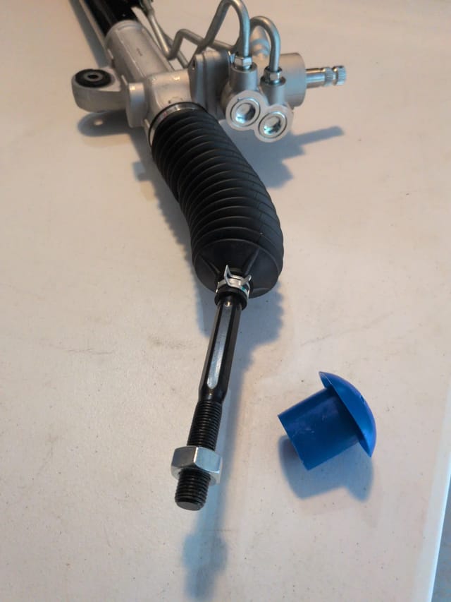 Acura MDX 2001-2002 Hydraulic Power Steering Rack and Pinion Assembly 26-2714 — photo 2 of 8