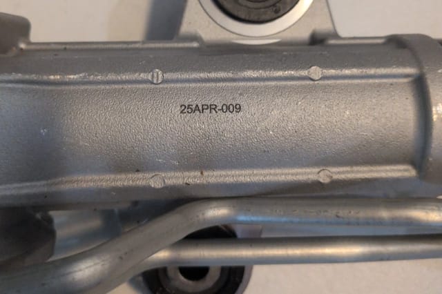 Acura MDX 2001-2002 Hydraulic Power Steering Rack and Pinion Assembly 26-2714 — photo 8 of 8