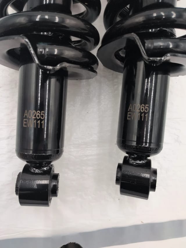 Nissan Pathfinder 2005-2012 Xterra 2005-2015 Front Strut & Coil Spring Assembly Pair 171103 — photo 4 of 6