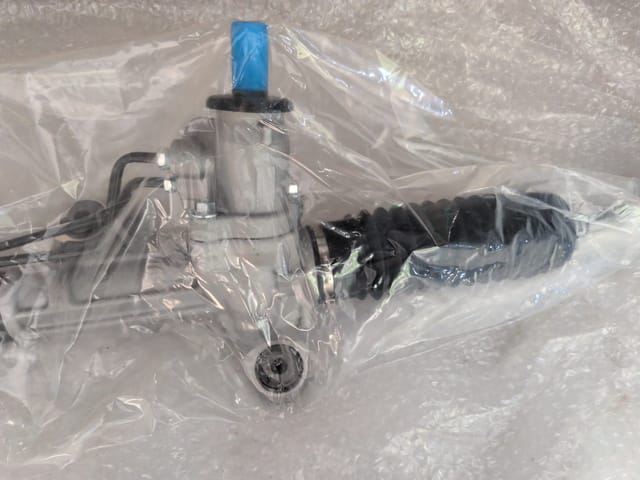 Honda CR-V 1997-2001 Power Steering Rack and Pinion Assembly 53601S10A01 — photo 3