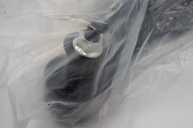 Front Right Lower Control Arm and 2 Outer Tie Rod Ends, Ford Flex Taurus Lincoln MKS MKT — photo 2