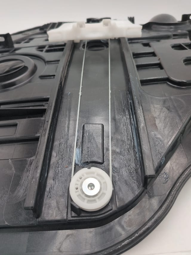Kia Sorento 2016-2020 Rear Left Power Window Regulator w/o Motor 83471C5000 — photo 2