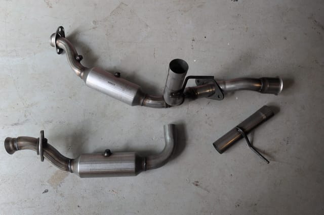 Ford F-150 2015-2020 3.5L EcoBoost Turbo Catalytic Converter Y-Pipe Kit 52605 — photo 3