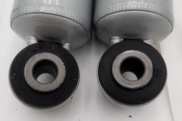 Chevy GMC 1969-1987 3/4 Ton Front Shock Pair Rough Country N3 23292_A — photo 3