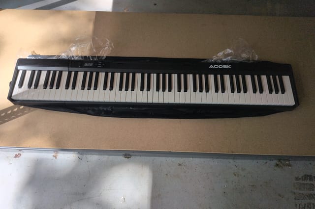 88-Key Digital Piano with 16 Dead Keys. Has Stand, Pedal and Bag - As-Is