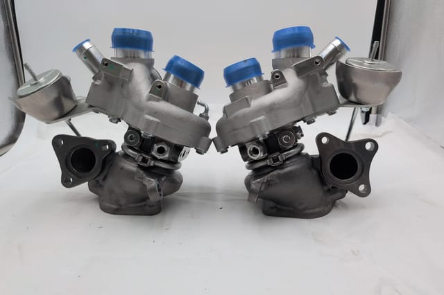 Ford F-150 2011-2012 3.5L EcoBoost Twin Turbocharger Pair Left & Right A-Premium APTBC033