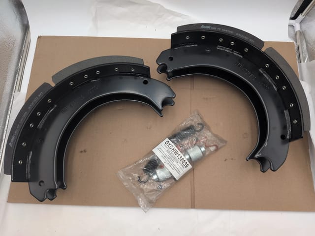 Abex Stop Box 16.5 x 6 in Eaton ES-II Drum Brake Shoe Kit EX4725E2SB-K43