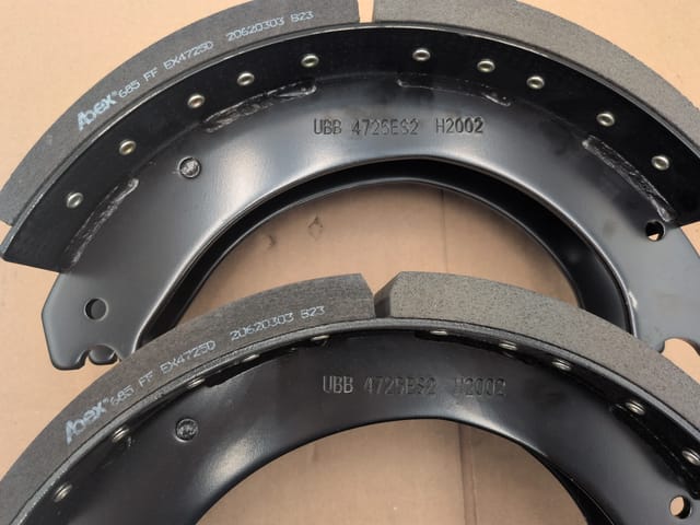 Abex Stop Box 16.5 x 6 in Eaton ES-II Drum Brake Shoe Kit EX4725E2SB-K43 — photo 2