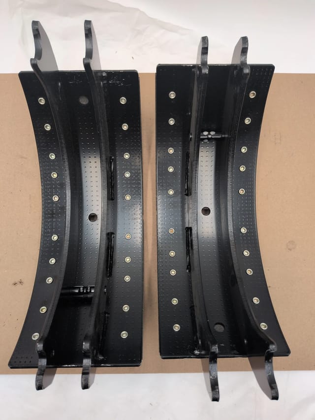 Abex Stop Box 16.5 x 6 in Eaton ES-II Drum Brake Shoe Kit EX4725E2SB-K43 — photo 3