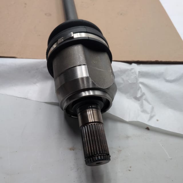 Front Right CV Axle Shaft Assembly - Nissan Rogue 2008-2013 AWD / Rogue Select 14-15 — photo 3