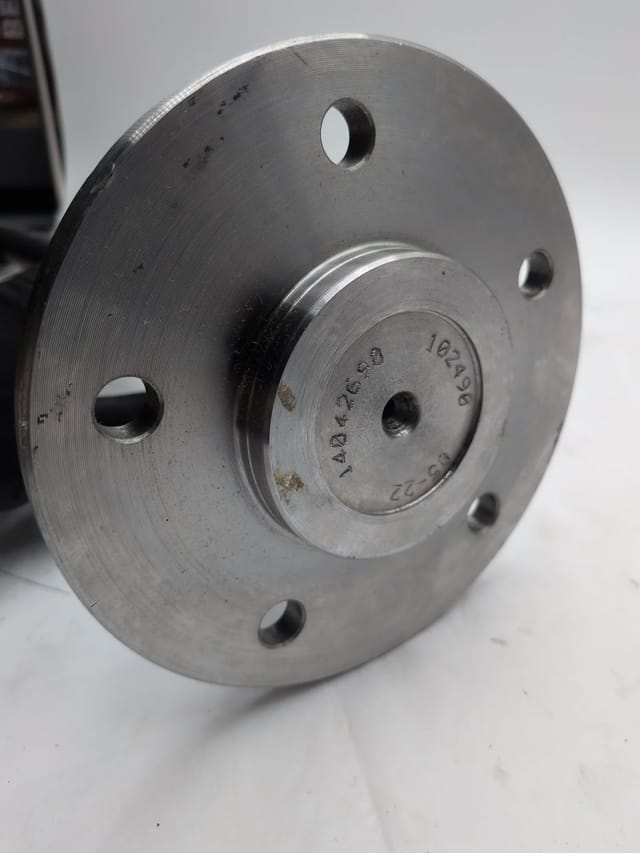 Rear Axle Shaft 14042690 - Motive Gear GM 8.5in 10-Bolt 28-Spline RH 34in - No Wheel Studs — photo 3