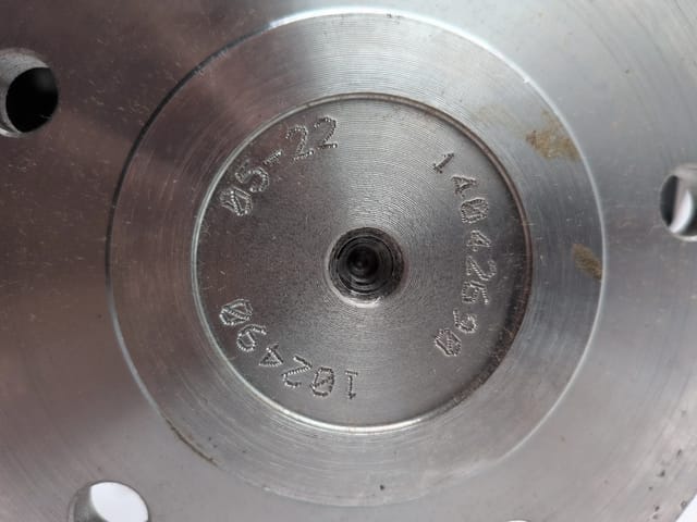Rear Axle Shaft 14042690 - Motive Gear GM 8.5in 10-Bolt 28-Spline RH 34in - No Wheel Studs — photo 5