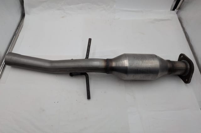 Chevy Cruze 2011-2015 & Cruze Limited 2016 1.4L Rear Catalytic Converter Kit 643091 — photo 2