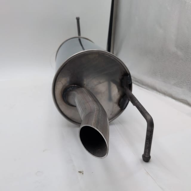 Toyota Prius 2004-2009 1.5L Rear Exhaust Muffler Assembly - No Hardware — photo 3