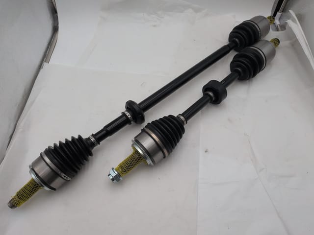 Honda Accord 2003-2007 2.4L Automatic Front CV Axle Shaft Pair - Both Sides, 1 Axle Nut