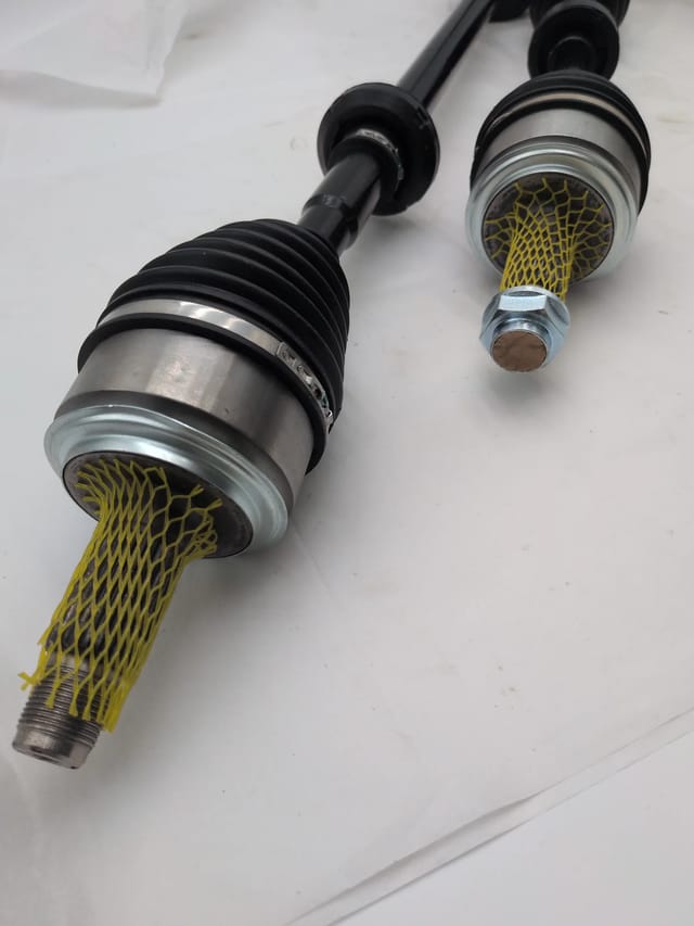 Honda Accord 2003-2007 2.4L Automatic Front CV Axle Shaft Pair - Both Sides, 1 Axle Nut — photo 2