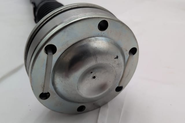 Jeep Grand Cherokee Commander 2005-2006 3.7L Front Driveshaft Prop Shaft 52105758AB — photo 6
