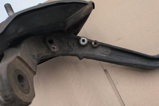 Honda Accord 08-12 Acura TSX 09-14 Front Left Steering Knuckle Wheel Hub OEM - Torn Ball Joint Boot — photo 3