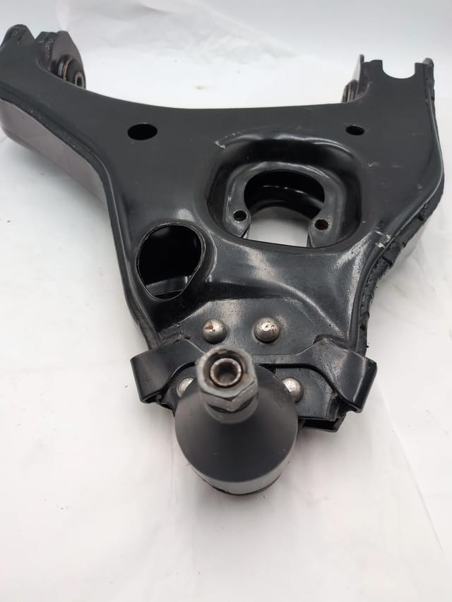 Chevy Silverado / GMC Sierra 1500 1999-2007 2WD Front Right Lower Control Arm RK620264 — photo 3