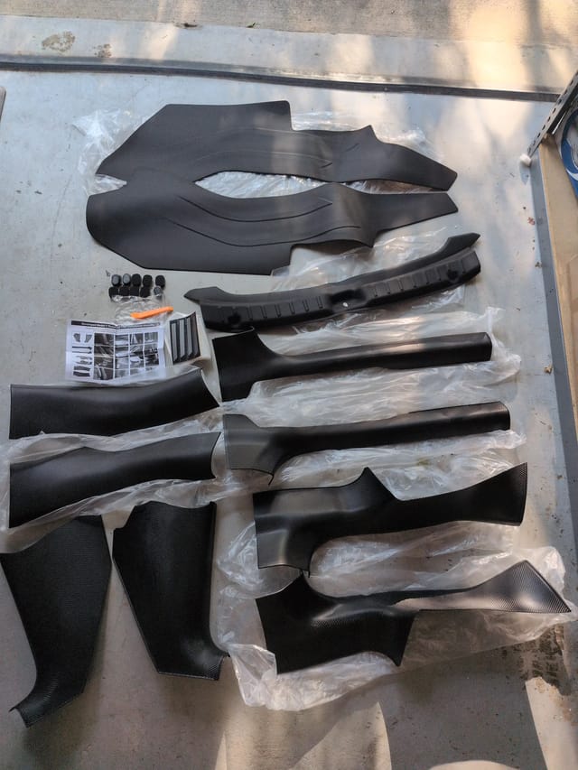 11pc Door Sill Protector Kit - Tesla Model Y Juniper 2025-2026 - TSL010