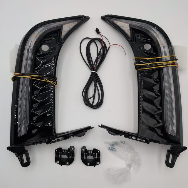 Toyota Camry 2025-2026 SE XSE LED Fog Light Kit with DRL and Sequential Turn Signal