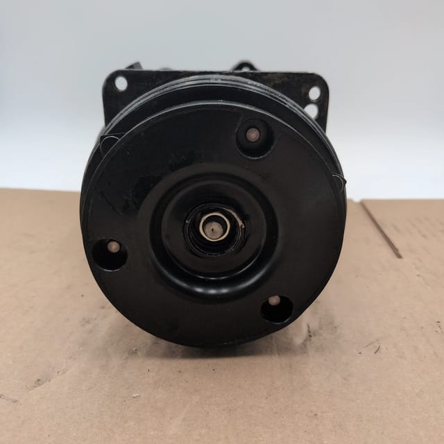 Four Seasons 57089 Remanufactured GM A6 A/C Compressor with Clutch — photo 2