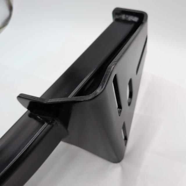 CURT 31006 Hitch-Mounted Spare Tire Carrier 24in for 2in Receiver — photo 2