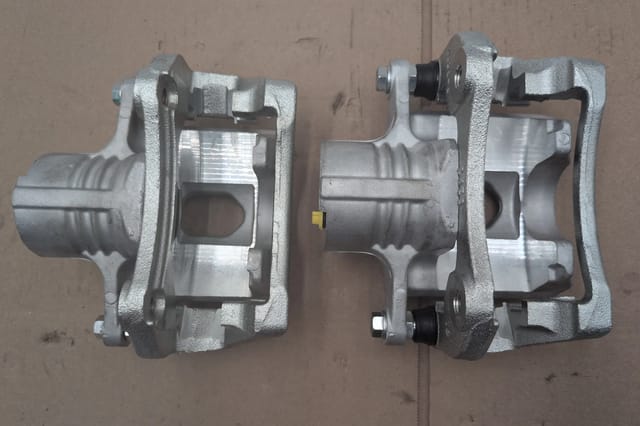 Rear Brake Caliper Pair with Brackets 18-B5118 18-B5119 for Cadillac CTS 2008-2013 3.0L 3.6L — photo 2
