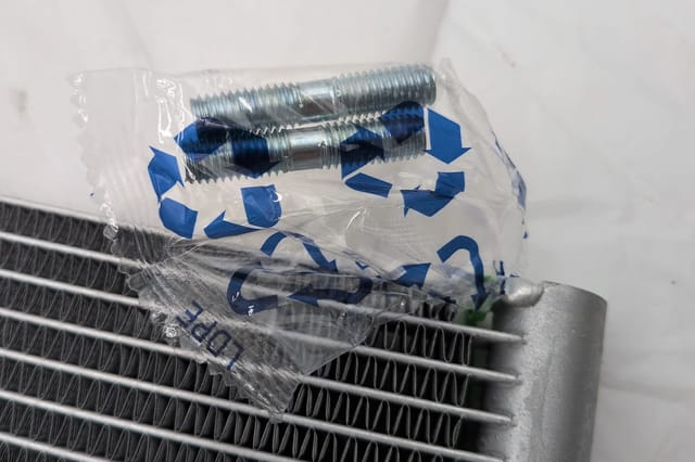 Kia Optima 2019-2020 2.4L A/C Condenser APCON506 OE 97606D5500 — photo 4