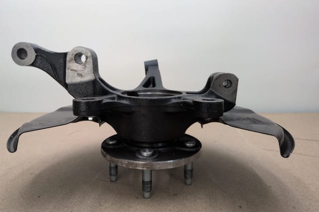 Dorman 686-422 Front Right Loaded Steering Knuckle Hub - Buick Encore Chevy Trax