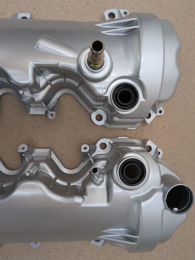 Left and Right Engine Valve Cover Pair with Gaskets Bolts Ford 4.6L 5.4L 3V V8 — photo 3