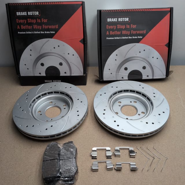 Front Drilled Slotted Rotors and Ceramic Brake Pads Kit 2005-2006 Honda CR-V — photo 3