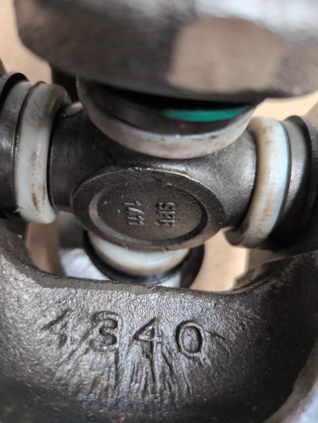 Jeep Wrangler JK 2007 to 2017 Front Left Driver Dana 30 Axle Shaft with U-Joint, 4340 Chromoly — photo 4