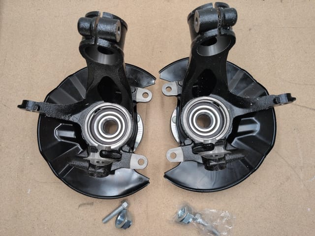 Honda Civic 2016 to 2021 Front Loaded Steering Knuckle Pair with Hub Bearing 686-429 686-428 — photo 2