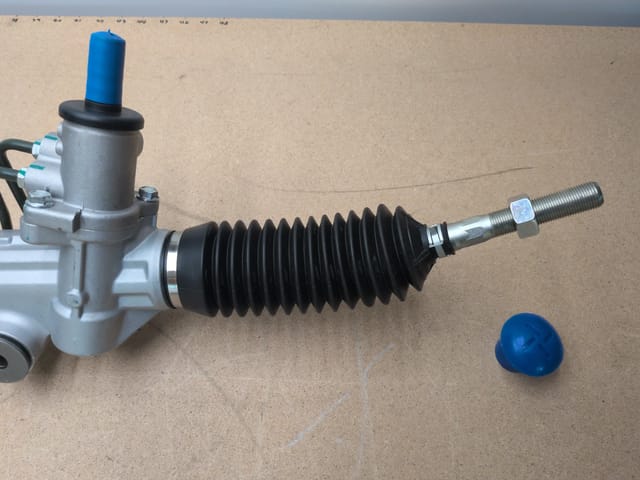 Toyota Tundra 2000 to 2006 Sequoia 2001 to 2007 Power Steering Rack and Pinion 442500C020 — photo 2