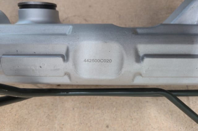 Toyota Tundra 2000 to 2006 Sequoia 2001 to 2007 Power Steering Rack and Pinion 442500C020 — photo 4