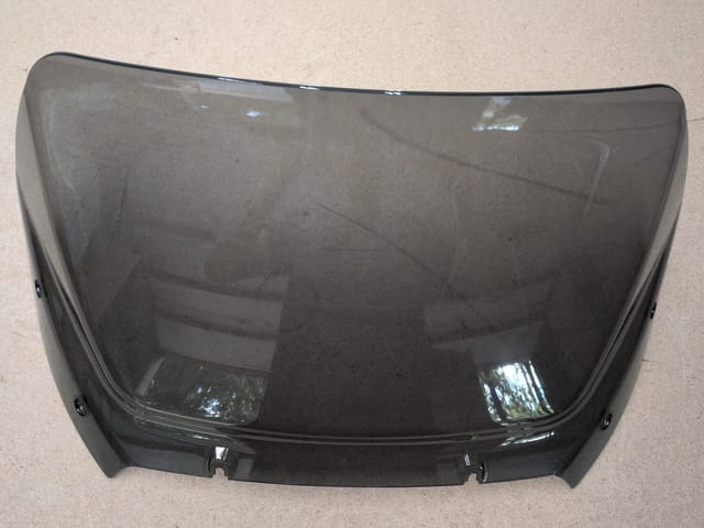 12 in Wave Windshield Smoke for Harley Road Glide FLTRX CVO 2024-2026