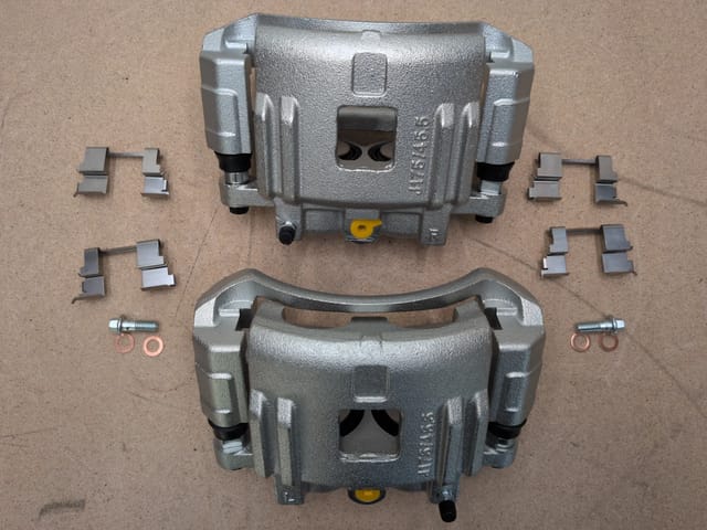 Front Brake Caliper Pair with Brackets 18B4939 18B4938, Colorado and Canyon