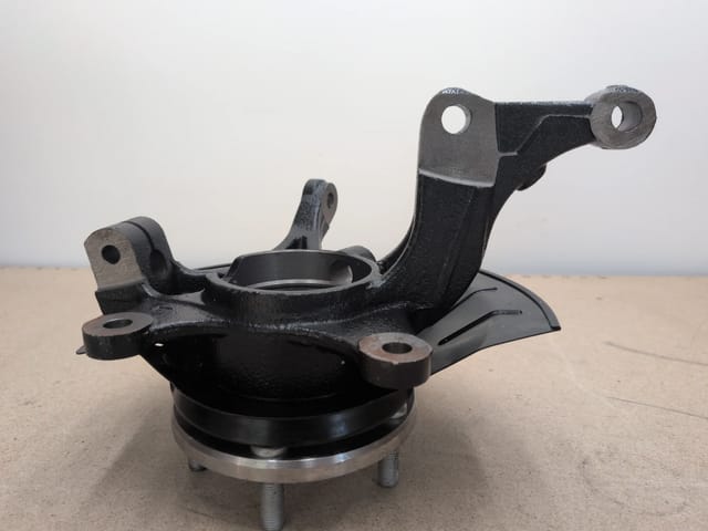 Kia Soul 2014 to 2016 1.6L 2.0L Front Left Steering Knuckle & Hub Assembly 51715-B2050 — photo 5
