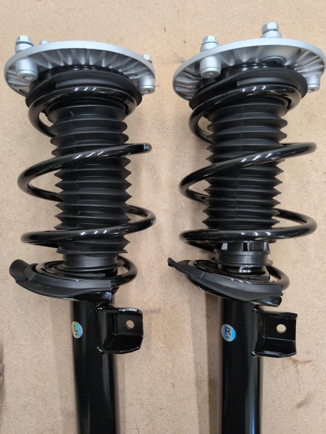 Front Struts BMW 328i 335i 428i 435i F30 F32 RWD Non-EDC 2012 2014 2016 2018 — photo 2