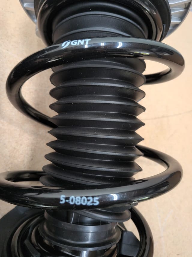 Front Struts BMW 328i 335i 428i 435i F30 F32 RWD Non-EDC 2012 2014 2016 2018 — photo 7