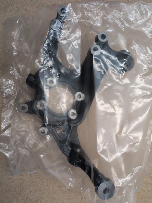 Rear Left Steering Knuckle for 2011 to 2015 Lincoln MKX, 2011 to 2014 Ford Edge, BT4Z5B759A