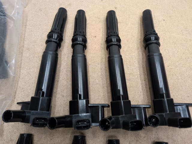 6.2L Ford F-150 F-250 F-350 Ignition Coil Spark Plug Kit UF631 UF639 2011 2014 — photo 2