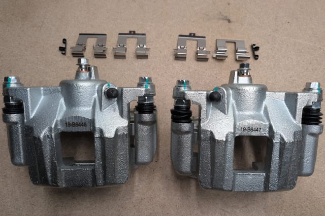Rear Brake Calipers with Brackets, Left and Right Pair, for 2011 to 2017 Honda Odyssey